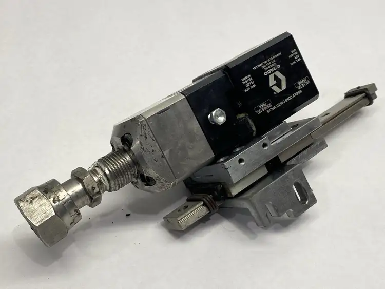 Used GRACO 243666 Valves/Fittings | Maverick Industrial Sales #1110198