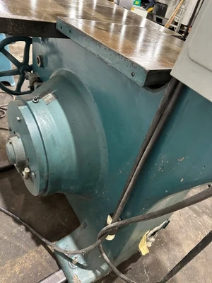 OLIVER 116-D VERTICAL BAND SAW - WOOD