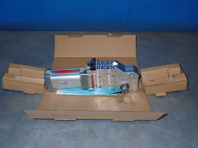 Used DESTACO 82M3E23005NL81 Pumps Ohio US | HGR 24 #1176383