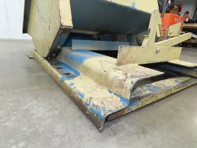 McCullough Wright Self Dumping Hopper 1/4" Yard 4000lb 2 Ton 7 Gauge Bin