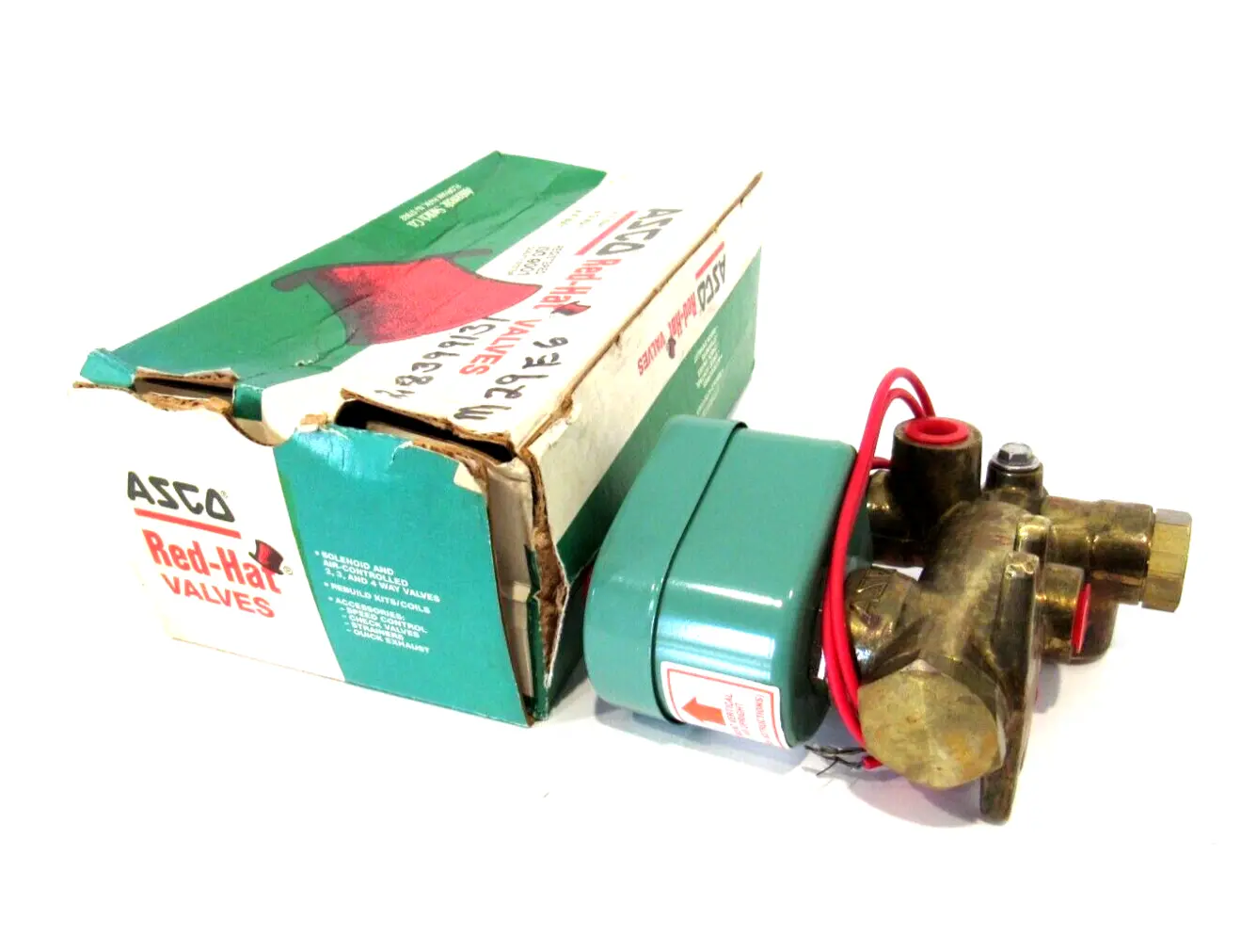 NEW ASCO 8300D58RG SOLENOID VALVE 120/60 110/50