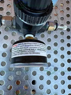 USED IMI NORGREN R07-110-NNAA COMPRESSED AIR REGULATOR  300 PSIG W/ ASHCROFT GUAGE