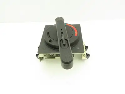 Fuji Electric BW9V0HA Circuit Breaker Rotary Disconnect Handle 400A Frame
