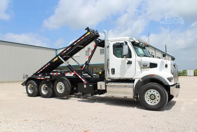 New | in-Stock 2027 WESTERN STAR 47X Hooklifts & Roll-Offs Texas US | Roll Off Truck World #1492010