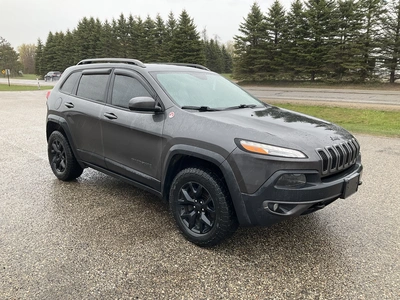 USED 2016 JEEP CHEROKEE