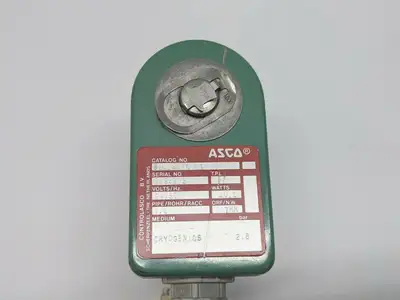 B262B210LT | Asco B262B210 LT Cryogenics Valve 2.8 bar Leybold-Heraeus 42 230 137 - Used