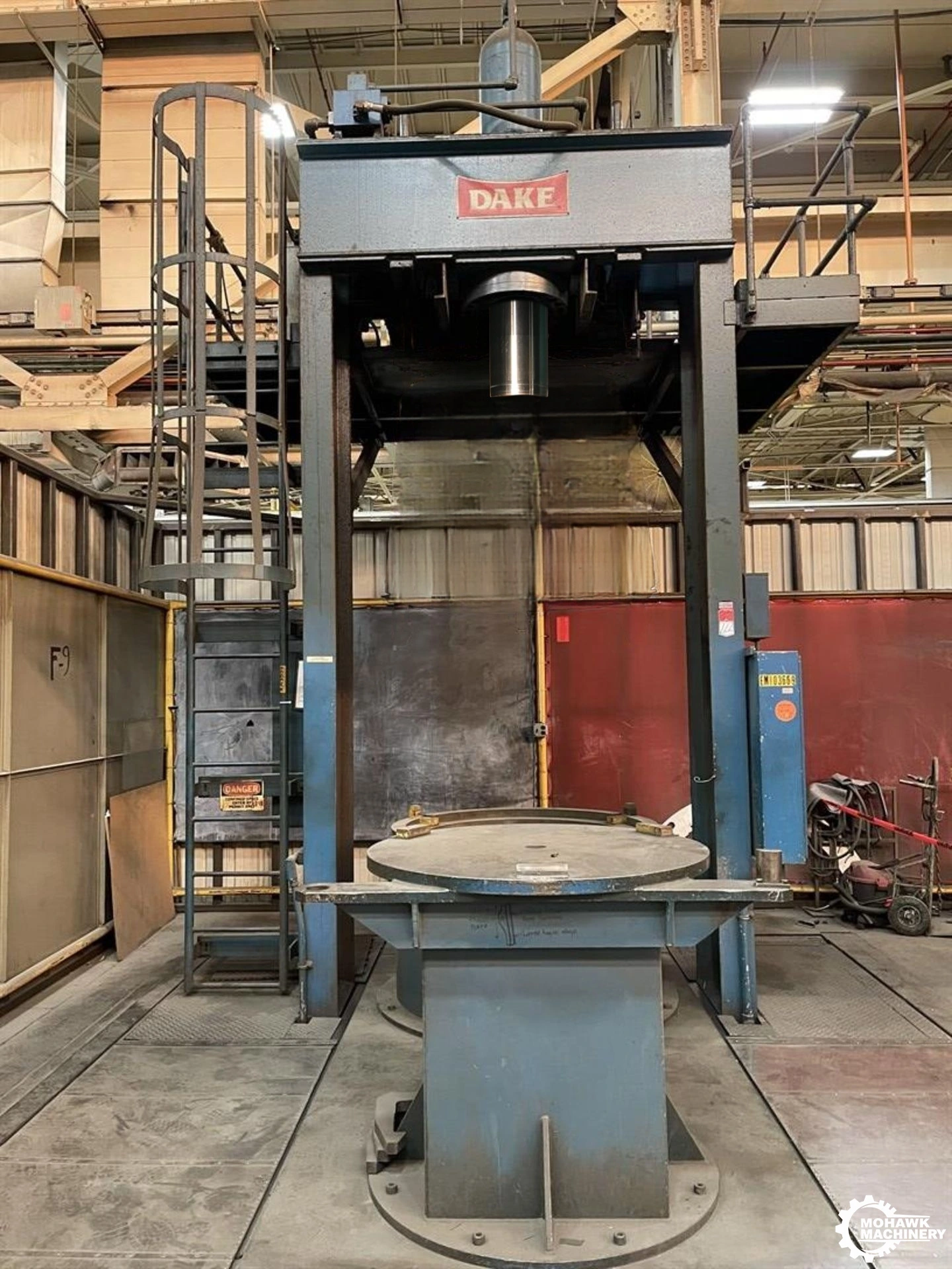 200 TON DAKE “19-525” H-FRAME TRAVELING-HEAD HYDRAULIC STRAIGHTENING PRESS w/78” BETWEEN HOUSINGS - 40” STROKE