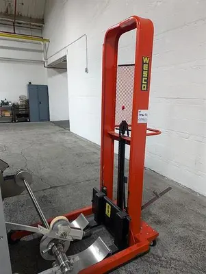 Klockner model LA-500 vertical strip packager