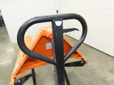 Interthor MSL2745 Manual Pallet Lifter 2200lb Jack 45" Long 32" Lift Height