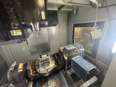 2017 Toyoda Wele UQ 400 5 Axis Trunnion Machining Center