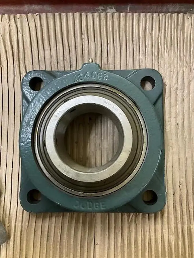 NEW DODGE F4B-SCM-215