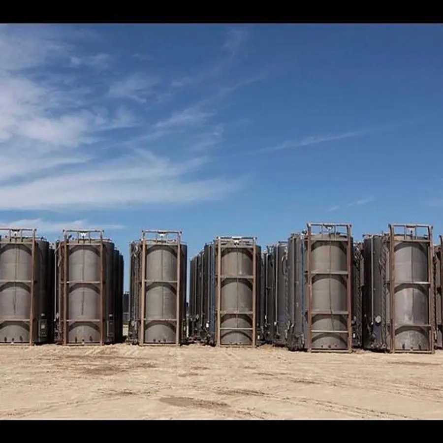 USED 2012 DRAGON 400BBL VERTICAL SKIDDED SLOPE BOTTOM TANKS