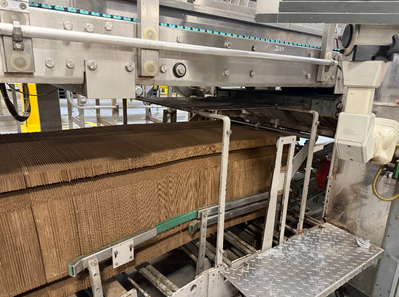 Used 2005 KHS TSP 080V/2670 Tray packers South Carolina US | Beverage Industries #1359610