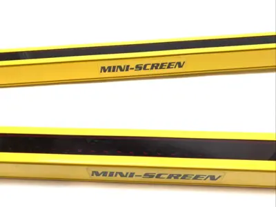 USED BANNER MINI-SCREEN SAFETY LIGHT CURTAIN PAIR 44IN