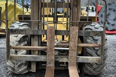 Used 2008 MASTER CRAFT C-10-7116 Internal Combustion Forklifts: Pneumatic Tire Indiana US | Proxy Equipment #1385375