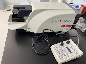 Used LEICA _UNKNOWN_ Microtomes California US | Biotech Equipment Sales #1485533