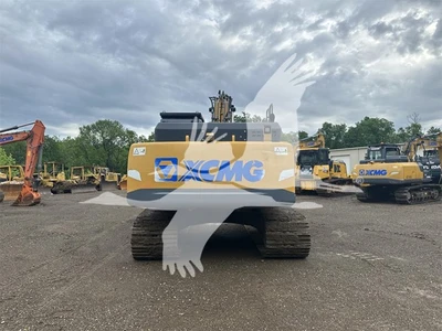 USED 2019 XCMG XE210U