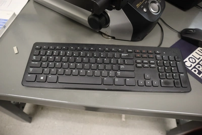 Used KEYENCE INSPECTION & MEASUREMENT KEYENCE IM-7030T 2D Vision Measuring Systems Minnesota US | Machinesused.com #1372426