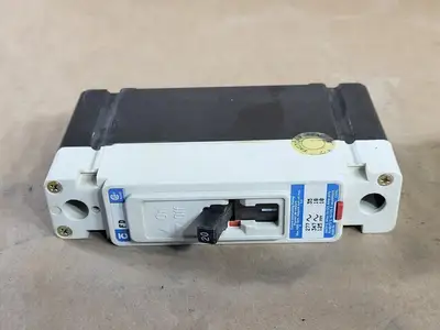 NEW CUTLER-HAMMER FD1020