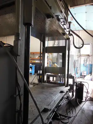 100 TON HSI DOWNACTING HYDRAULIC SPOTTING PRESS, 50" STR, 78" DLO, 100" LR X 42" FB BA, TILT DOWN RAM, TILT UP BOLSTER