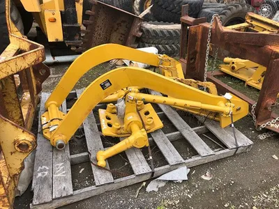 - Caterpillar 140M, 12M, 160M