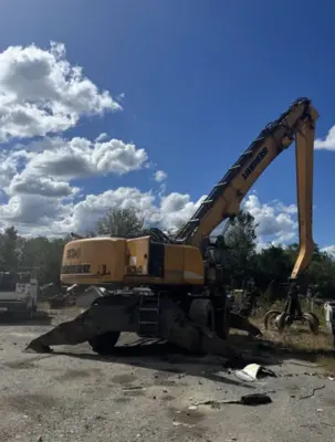 LIEBHERR 934C Material Handlers | RyCat Machinery (3)