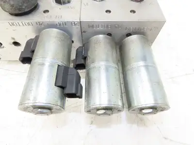 Hyster Hydraulic Manifold Block from E60Z Forklift
