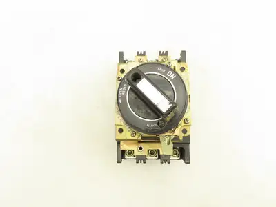 Fuji Electric EA203A Circuit Breaker Rotary Disconnect Switch 225A 600V 3 Pole