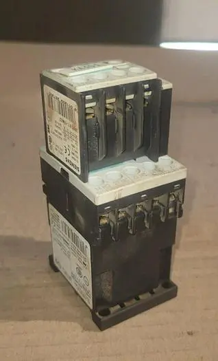Used SIEMENS 3RH1122-1BB40 Misc Electrical & Power Parts Wisconsin US | Lemke Machinery Sales #313371