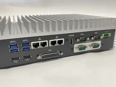 USED AXIOMTEK EBOX670-891-FL-DC