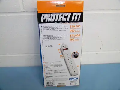 TRIPP-LITE TLP608 6-Outlet Surge Suppressor Strip - NEW IN PACKAGING