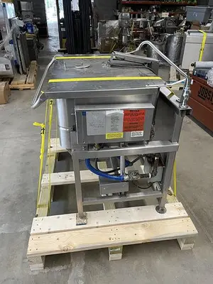 USED GROAN COMMERCIAL MANUAL TILTING BRAISING PAN NHFP-4-9