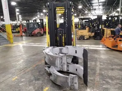 USED 2019 HYSTER E80XN