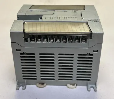 USED ALLEN BRADLEY 1762-L24BWA
