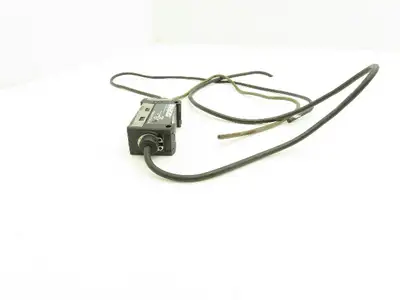 Keyence PX-10P Photoelectric Sensor Amplifier Unit PNP  Lot of 2