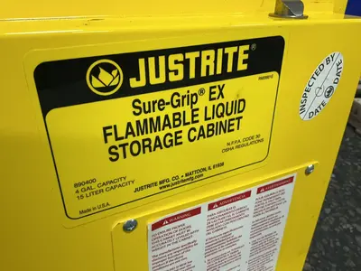 Used JUSTRITE _UNKNOWN_ Cabinets Ohio US | HGR 24 #1343736