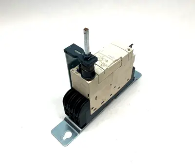 Used SCHNEIDER ELECTRIC MOTOR STARTER CONTROL UNIT, BASE Starters Michigan US | Maverick Industrial Sales #1091862