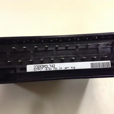 USED FANUC IC693MDL742D