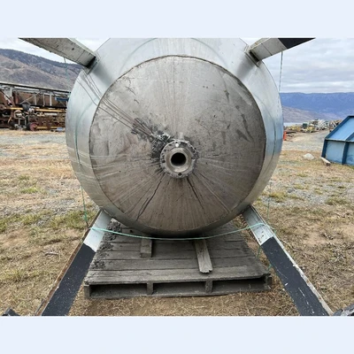 4,600 Liter Stainless Mixing Tank