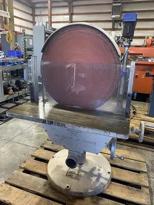 USED MAX 24
