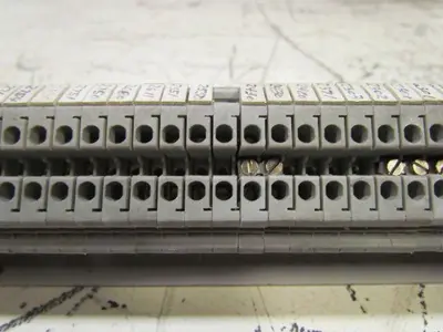Phoenix Contact 35mm Din Rail Mount Terminal Blocks 48"Long 74 Componets