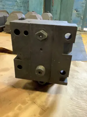 2-3/4" I.D. Boring Bar Holders