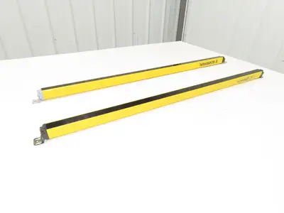 Schmersal SLC440COM-ER-0890-14 Safety Light Curtain Transmitter & Receiver Set