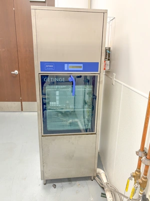 2010 GETINGE 46-series Washers | Elevation Machine (1)