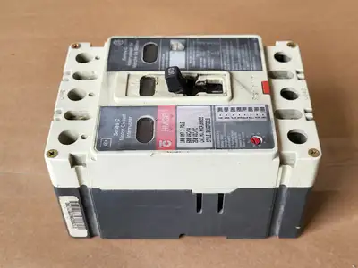 USED 2002 CUTLER-HAMMER HMCP100R3S