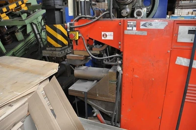 USED PEI PFP120 SPOTWELDING