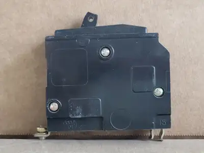 Used SQUARE D QOB115 Switchgears British Columbia CA | Lenmark #1438696