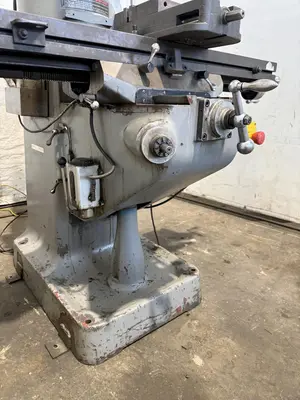 2 HP SHARP VERTICAL MILLING MACHINE W/ KURT VISE. STOCK # 0557025.