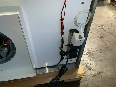 Used 2018 TERRA UNIVERSAL 168891A48SD Laminar Flow Hoods Ohio US | HGR 24 #1520822