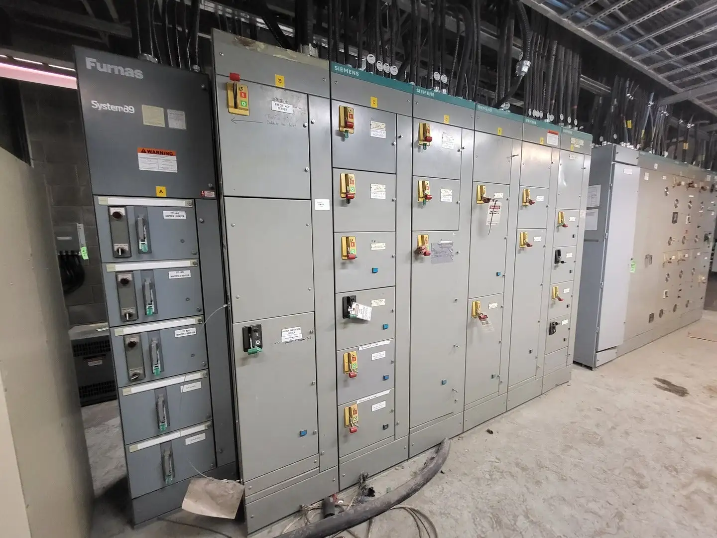 Used SIEMENS Y7692 V003 Misc Electrical & Power Parts British Columbia CA | Lenmark #251179